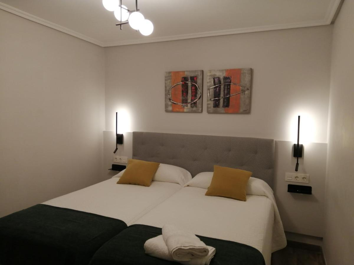 ビルバオLugar Especial, Gran Patio, Junto Al Ayuntamientoアパートメント エクステリア 写真